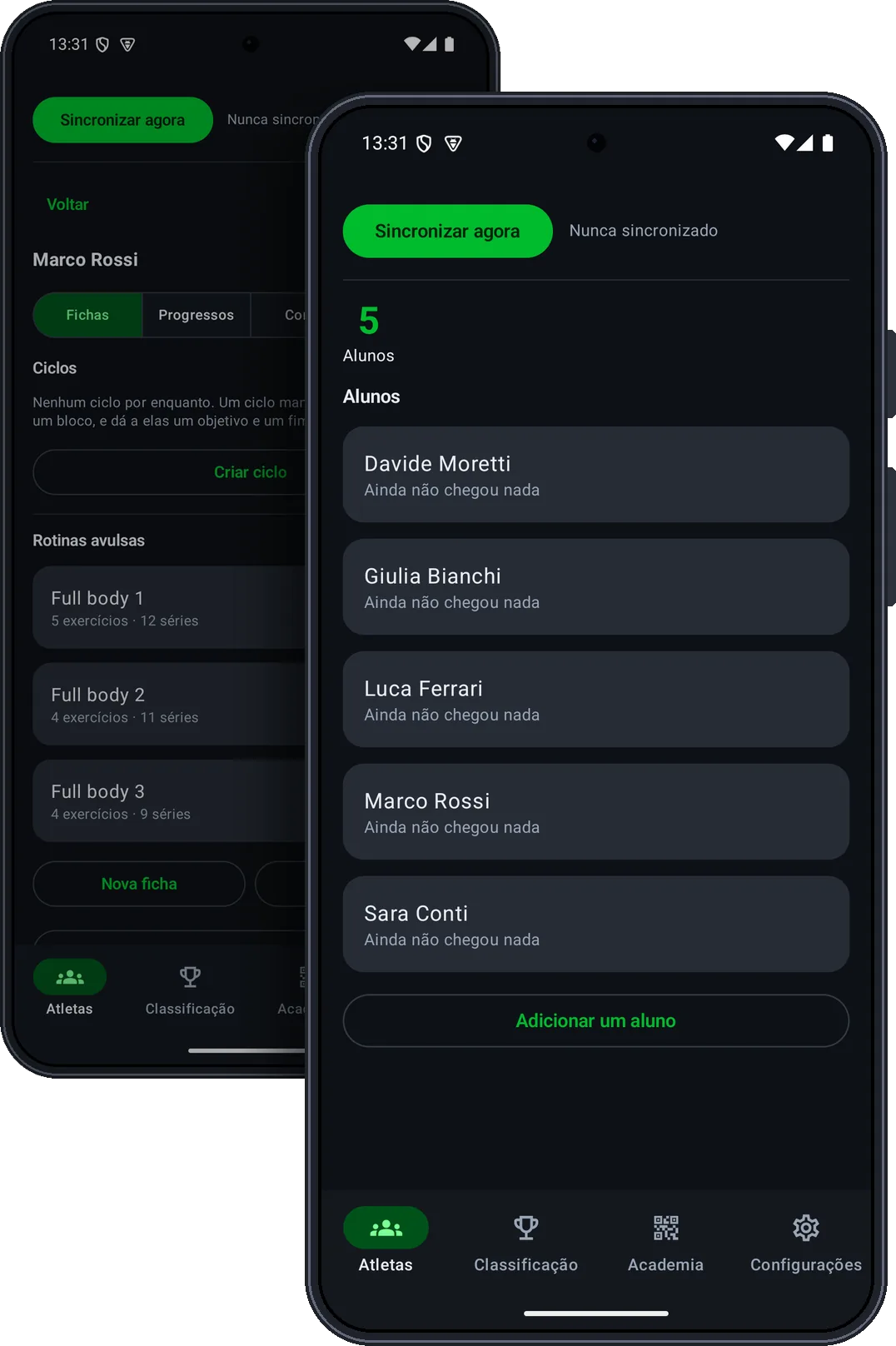 A seção Treinador do app GiFit em dois celulares: a lista de alunos e as fichas de um aluno